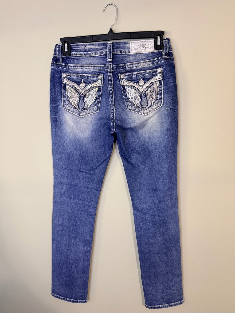 Gorgeous Miss Me Easy Straight Jeans Wing Embellished Pockets 31-1/2” Inseam